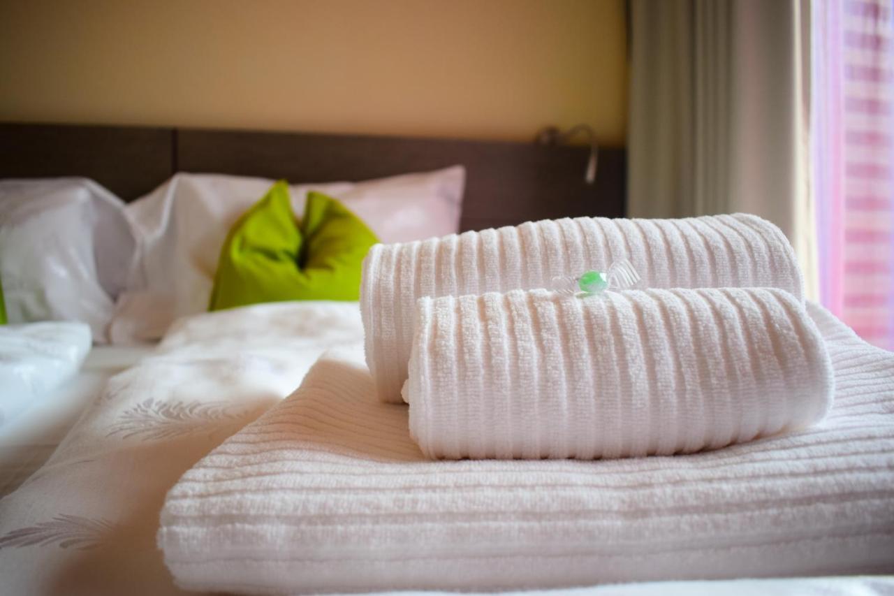 Hotel Kube Folgaria Eksteriør bilde